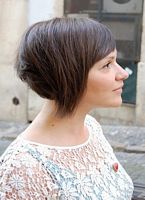fryzury krótkie - uczesanie damskie z włosów krótkich zdjęcie numer 23